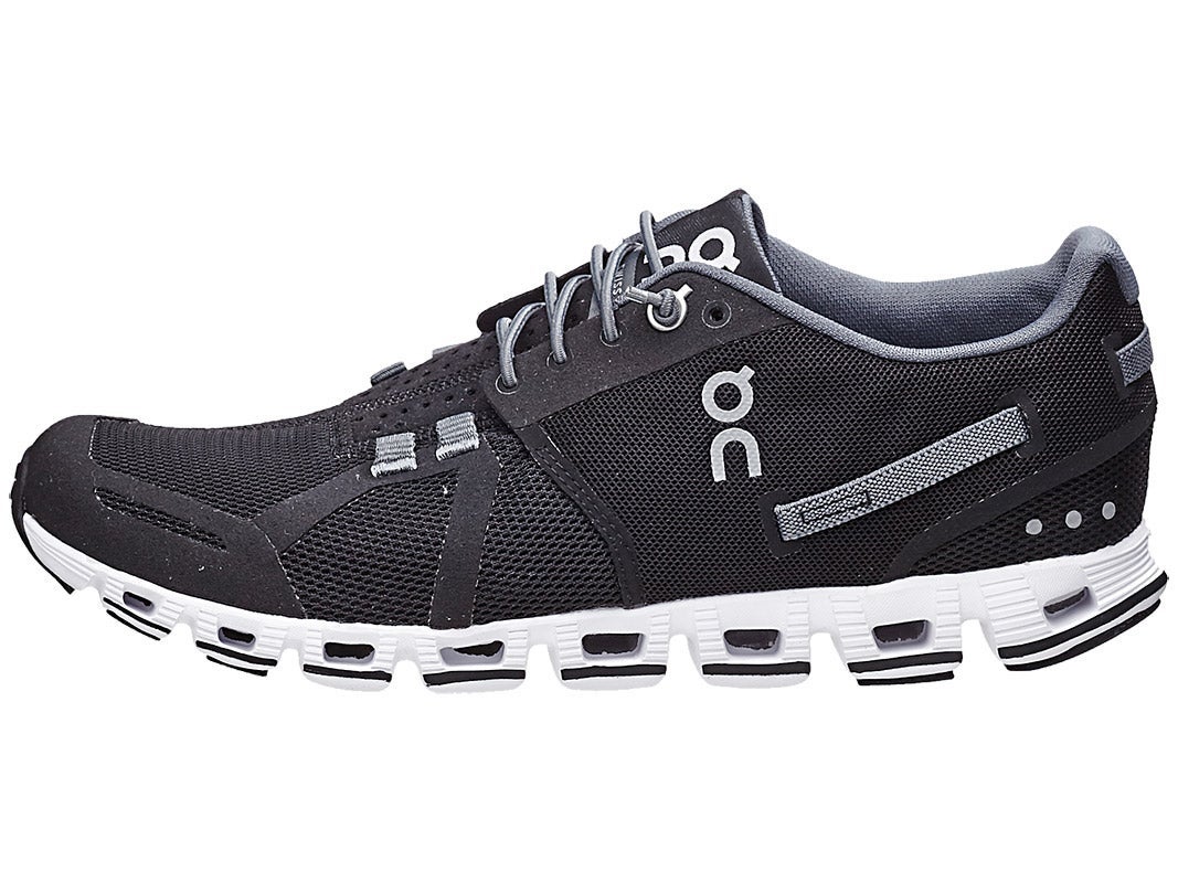 on the cloud tennis shoes