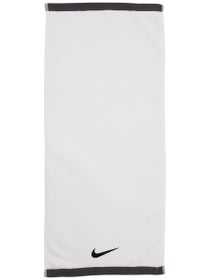 Nike Fundamental Towel Medium White/Black