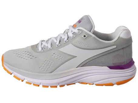 Diadora Mythos Blushield 5\Womens Shoes\Silver/White
