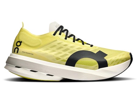 On Cloudboom Strike\Womens Shoes\Limelight/Wolf